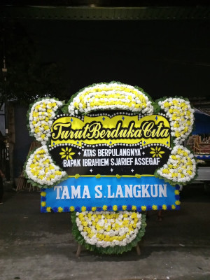 Papan Bunga Duka di Uritetu