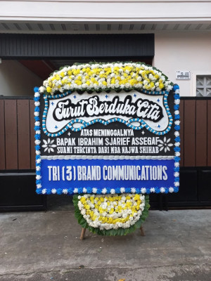 Papan Bunga Duka di Uritetu